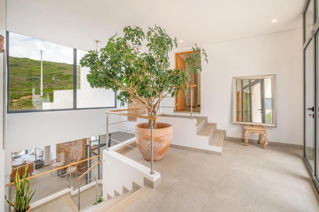 Guestready - Luxury Beach Villa With Private Pool Mafra Bagian luar foto