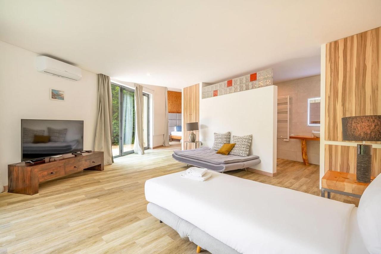 Guestready - Luxury Beach Villa With Private Pool Mafra Bagian luar foto