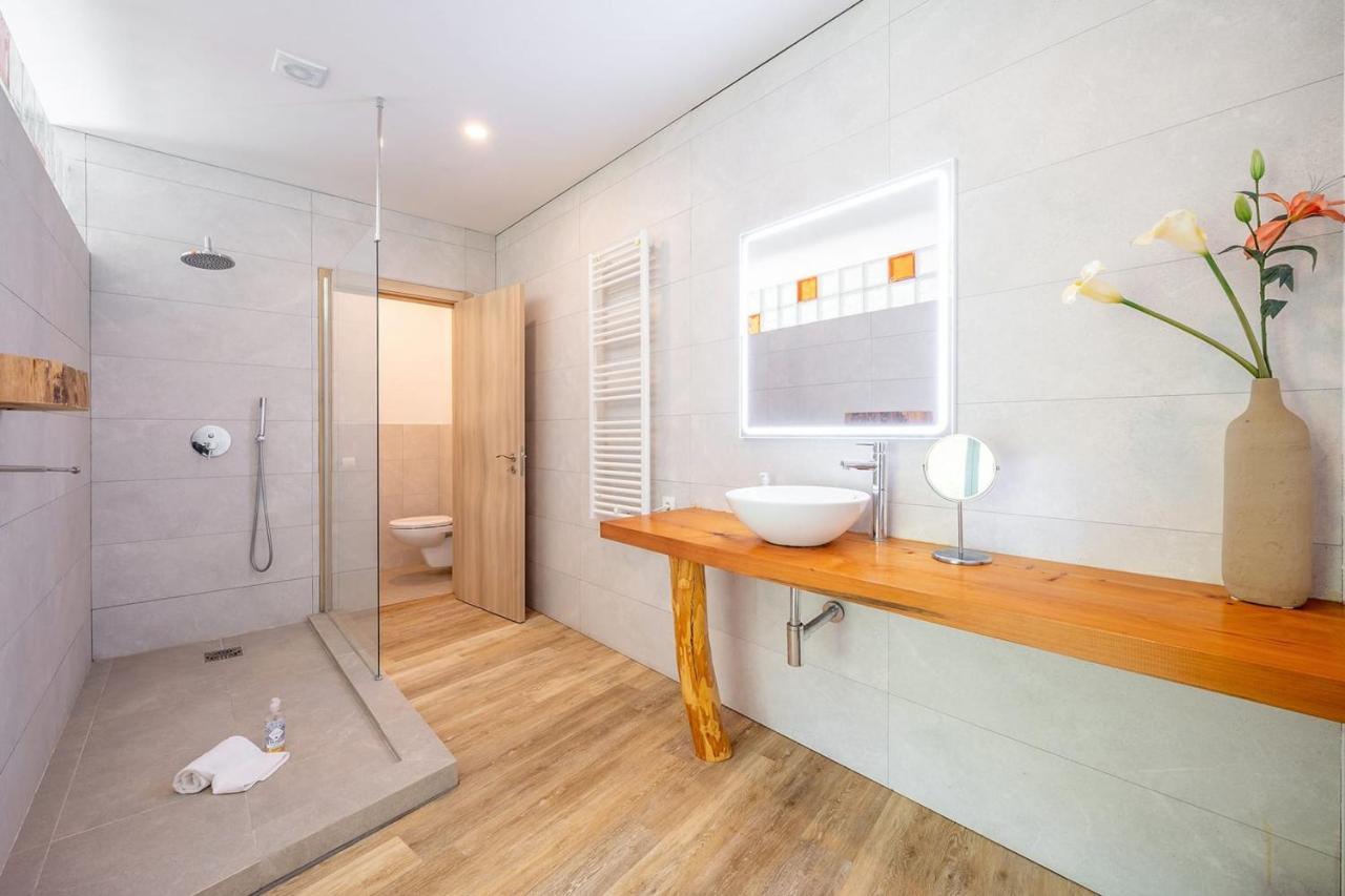 Guestready - Luxury Beach Villa With Private Pool Mafra Bagian luar foto