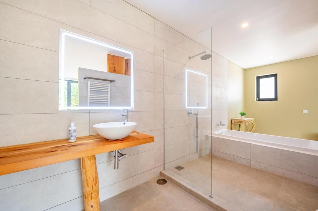 Guestready - Luxury Beach Villa With Private Pool Mafra Bagian luar foto